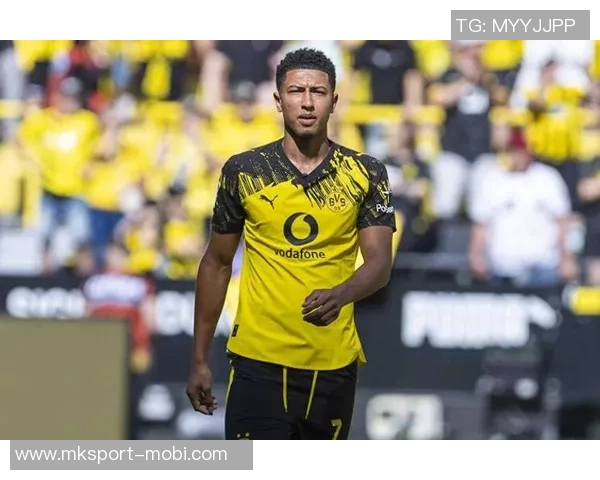 贝林厄姆与贝克汉姆的惊人相似之处揭示了英雄与恶棍的双重身份