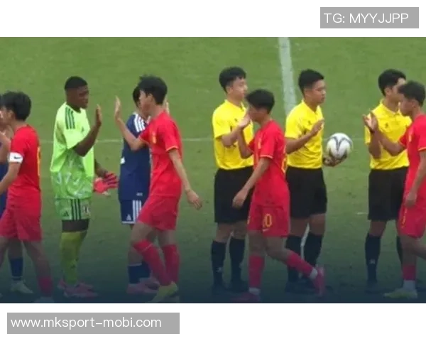 U15国足半场前失球日本队抓住机会领先0-1 U15国足半场前失球日本队抓住机会领先0-1